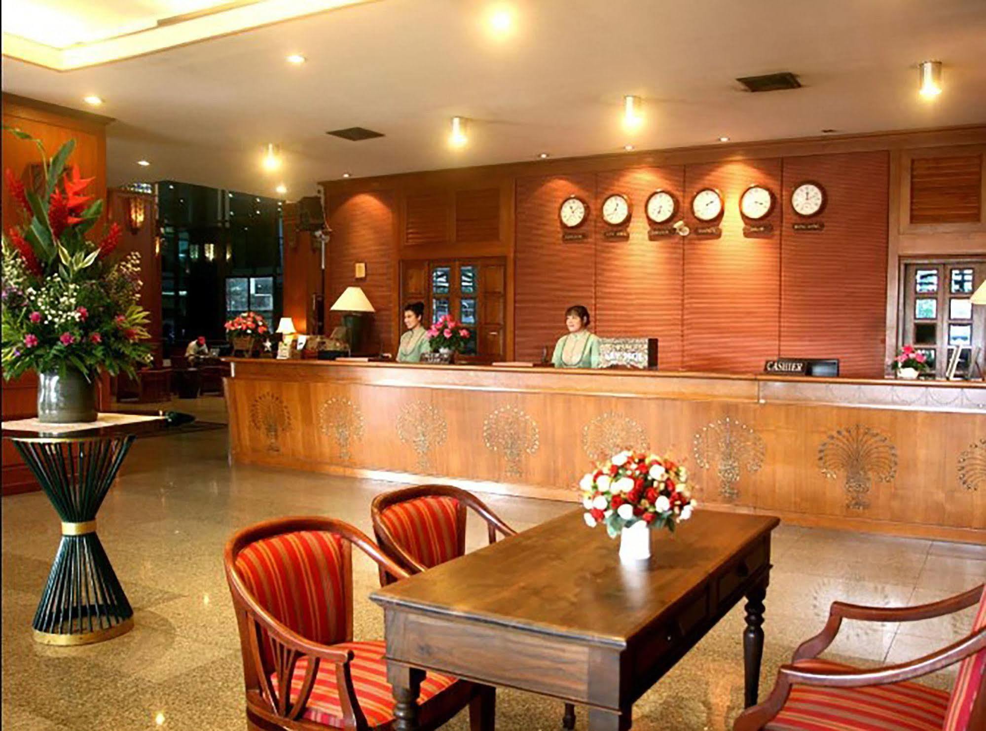 Royal Lanna Hotel Chiang Mai Dış mekan fotoğraf